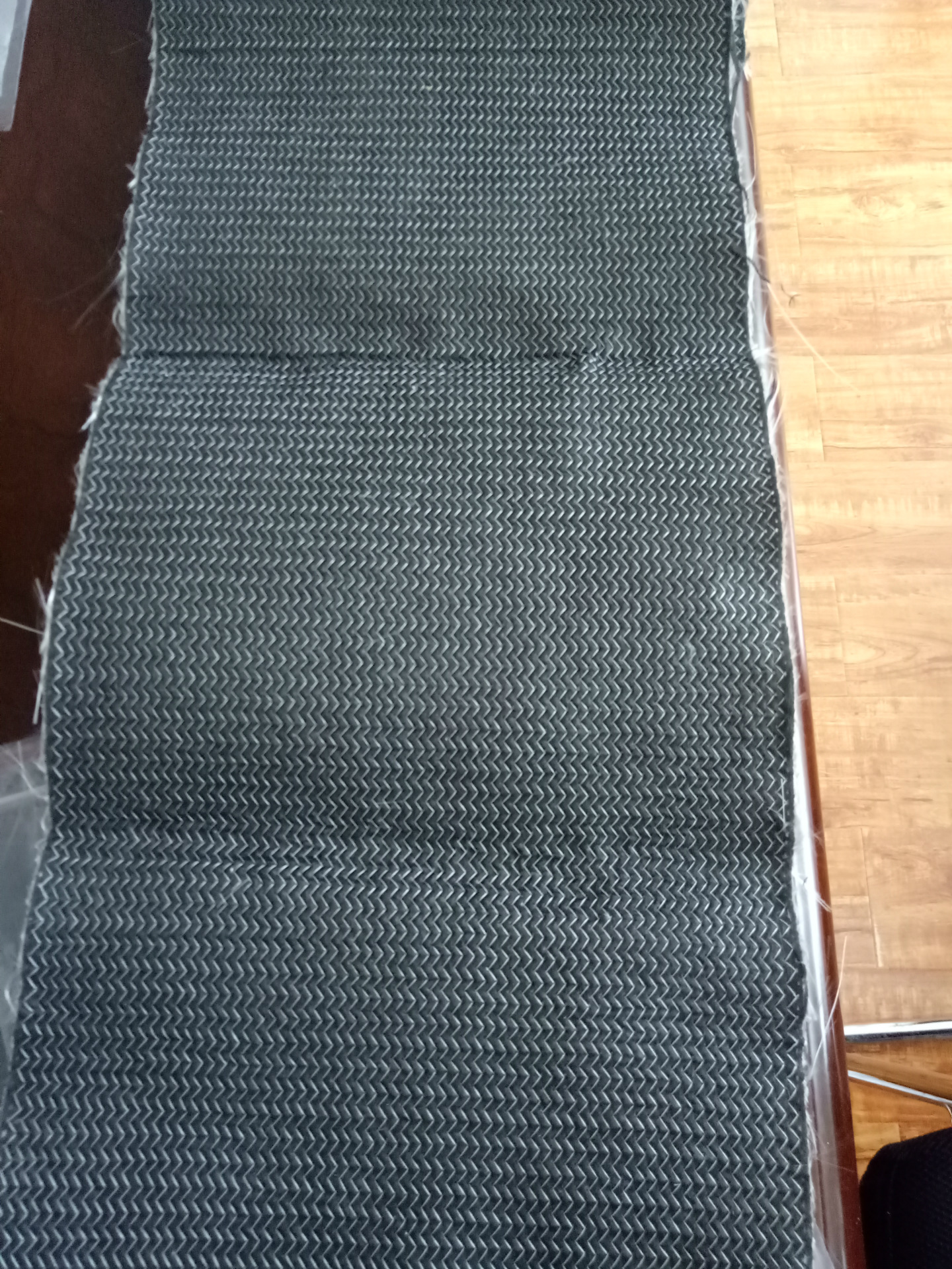 供應(yīng)用于玻璃鋼制品的碳纖維縫邊氈，碳纖維縫邊氈價(jià)格優(yōu)惠